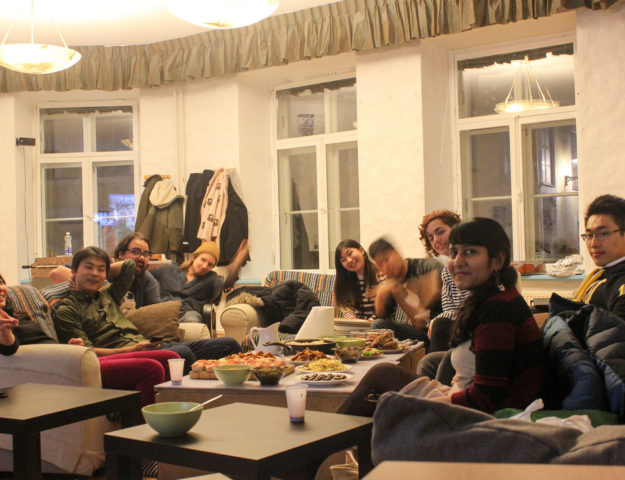 Cena de Nochebuena de 2015 en el hostal Tallinn Backpackers.