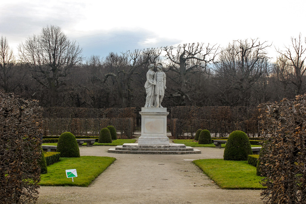 Estatua de Alexander und Olympias.
