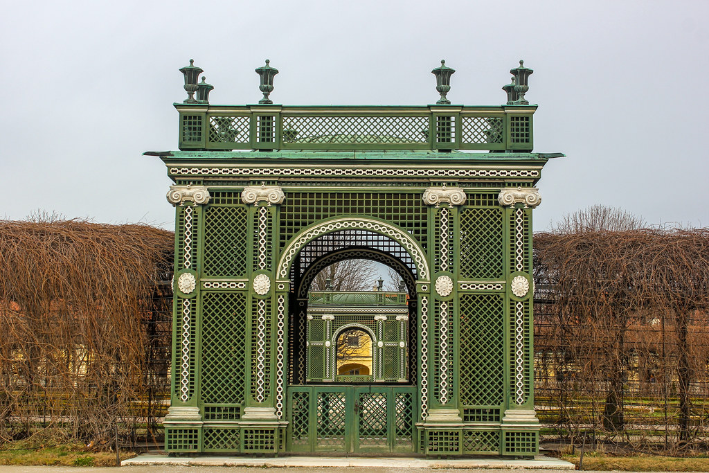 Arcos concéntricos en el palacio de Schönbrunn.