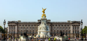 Buckingham Palace, el Palacio Real de Londres, capital del Reino Unido.