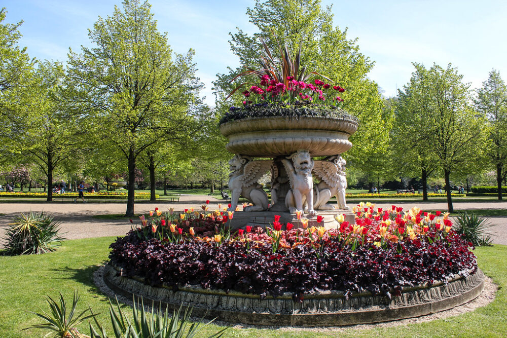 Griffin Tazza en Regent's Park de Londres, capital del Reino Unido.