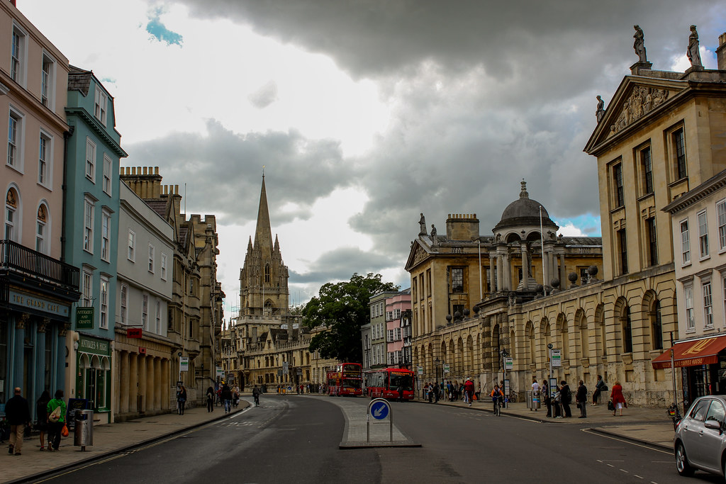 Calle High Street en Oxford.