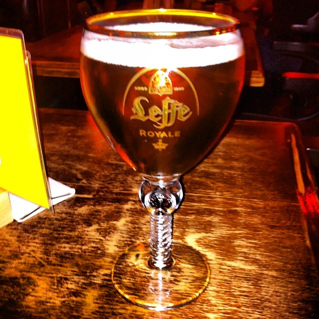 Cerveza Leffe Royale.